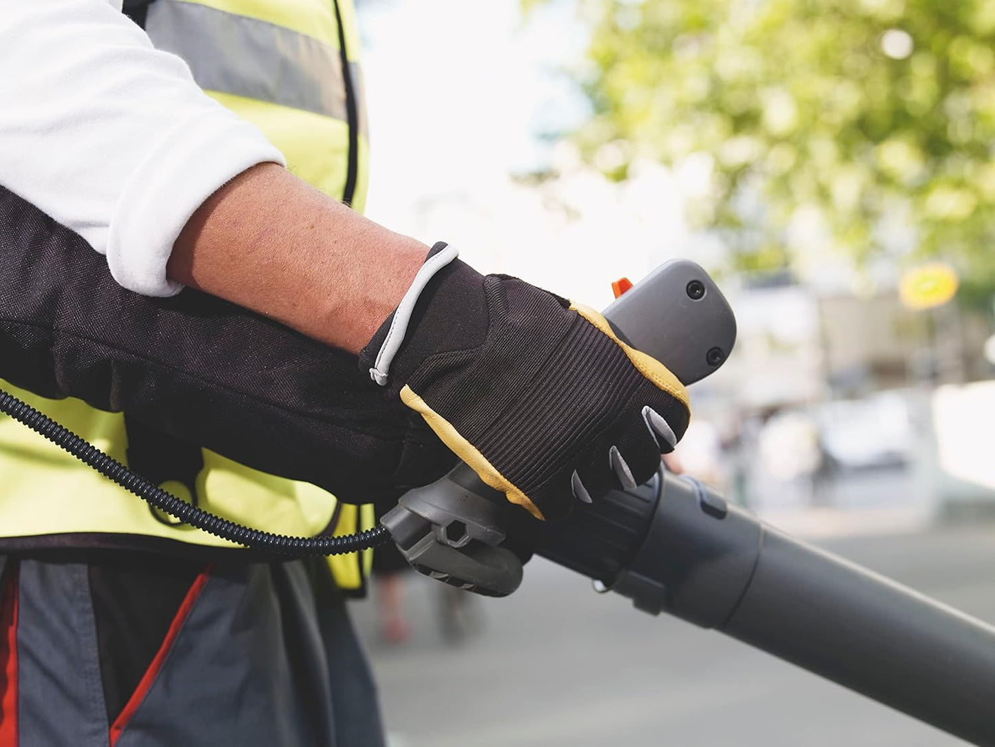 Husqvarna 350BT Gas Backpack Leaf Blower 50.2cc, 692 CFM, 180 MPH