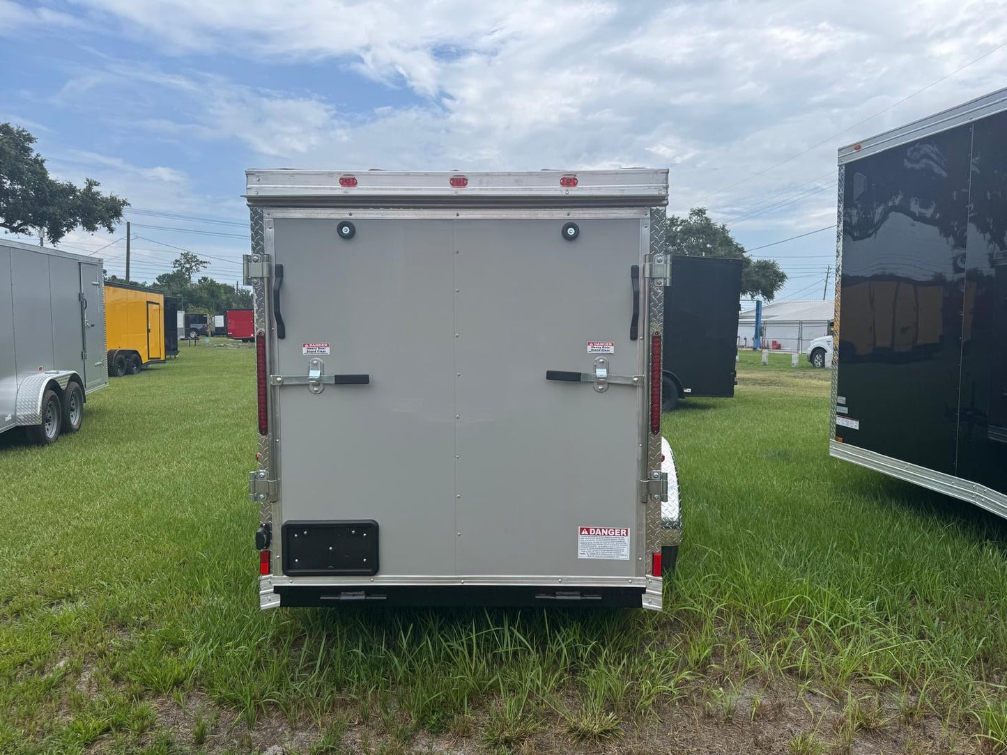 2025 5X10SA ENCLOSED CARDO TRAILER 60” 8958