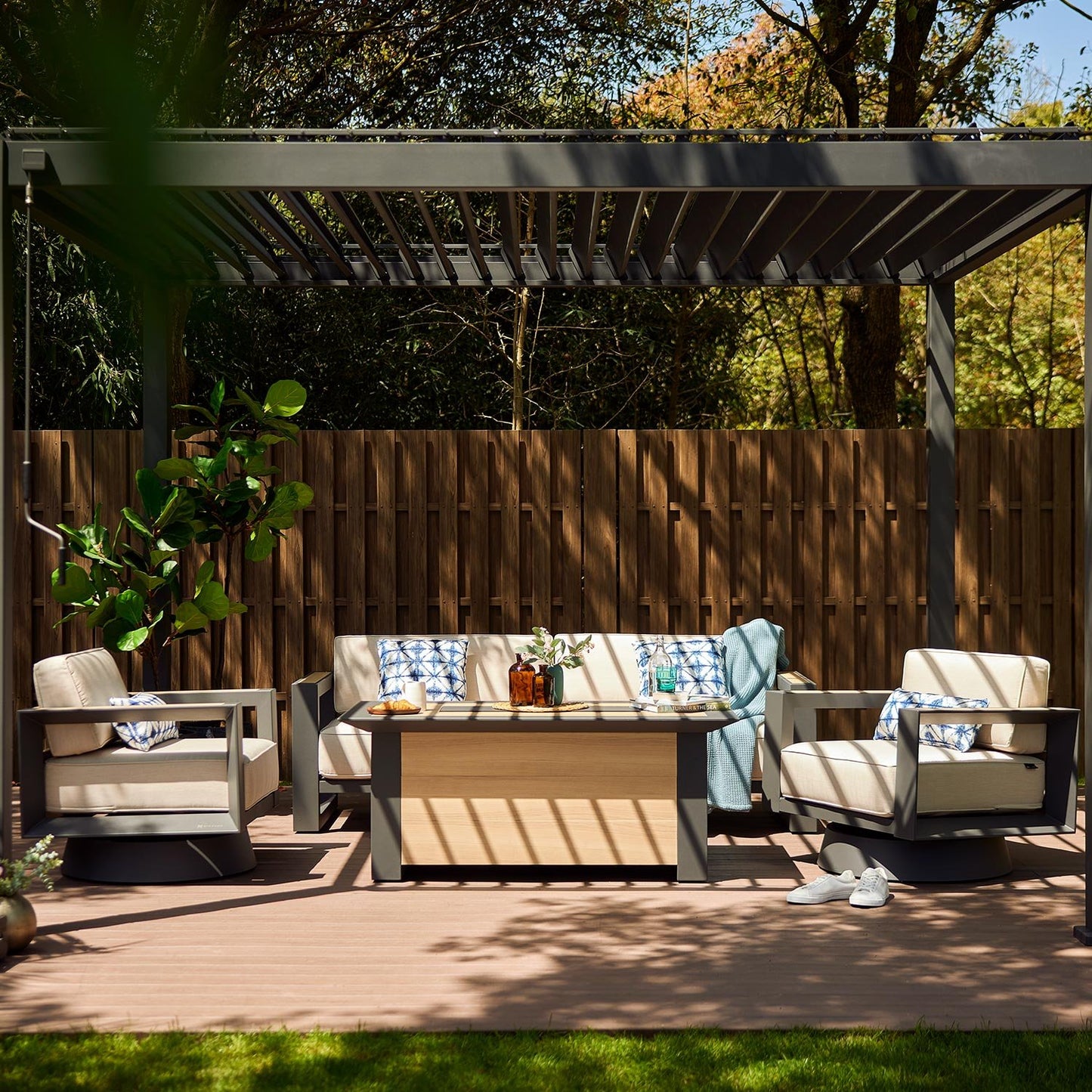 Bundle Set – Mirador 4-piece conversation fire pit + 3-piece conversation set