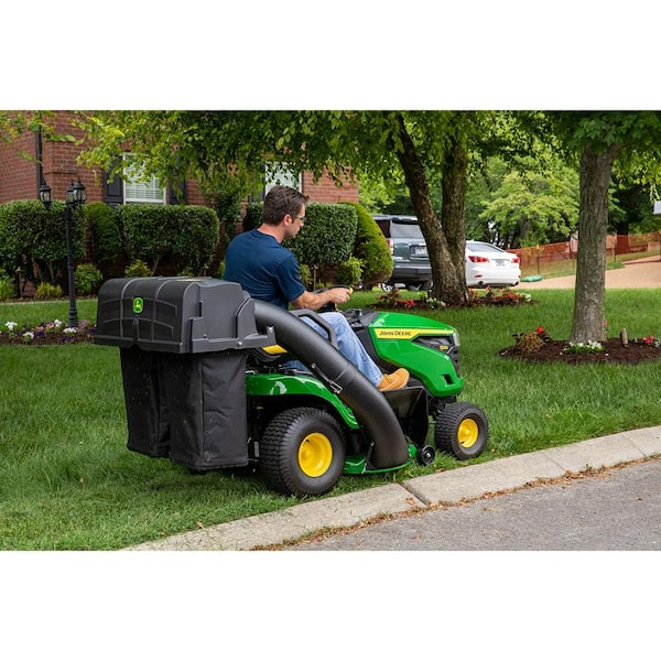 John Deere 42-inch Twin Bagger for 100 Series Tractors – Fast, Easy Attachment