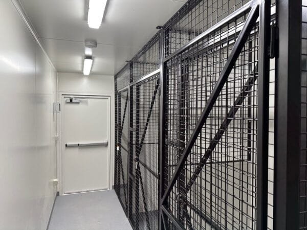 20Ft Custom-Designed Containers for Pet Transit with AC