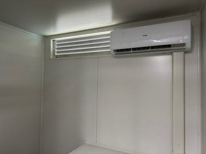 20Ft Custom-Designed Containers for Pet Transit with AC