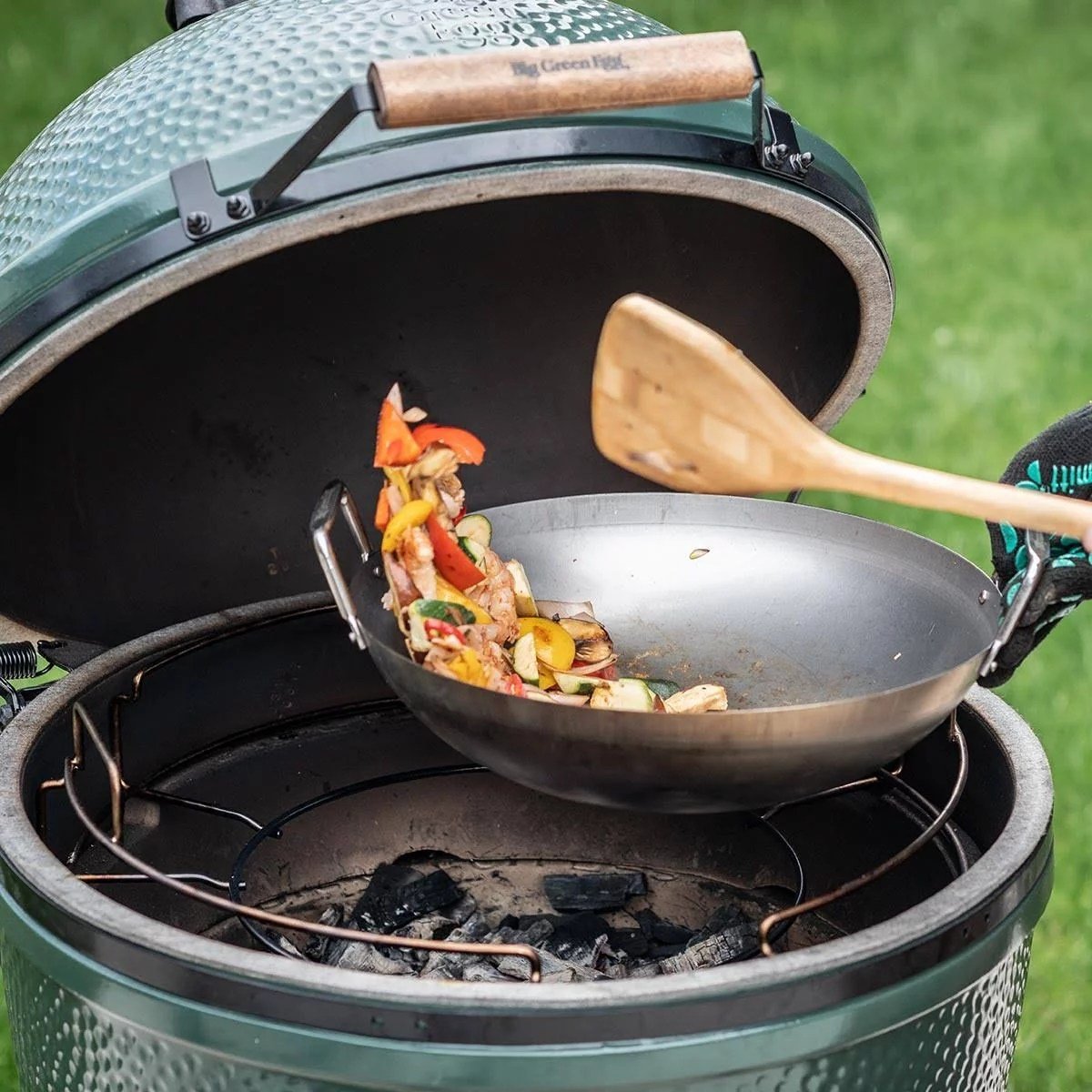 Big Green Egg 18.25 in. Large Charcoal Kamado Grill and Smoker Green